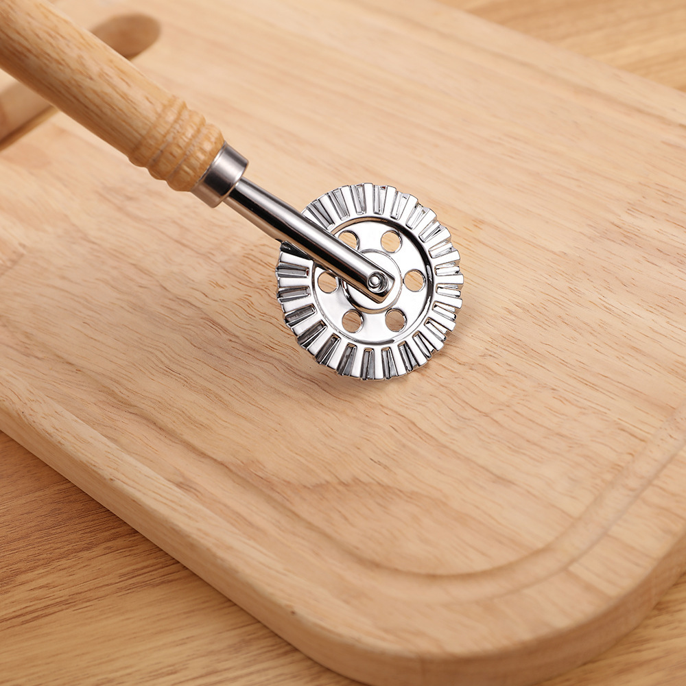 ペストリーホイールカッター ラウンドピザカッティングホイール - Kitchen Roller Baking のレビューと価格
